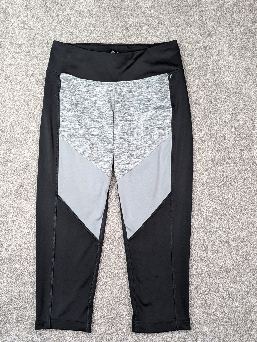 Reebok Leggings Women S Gray Black White Speedwick Cropped Yoga Gym Training